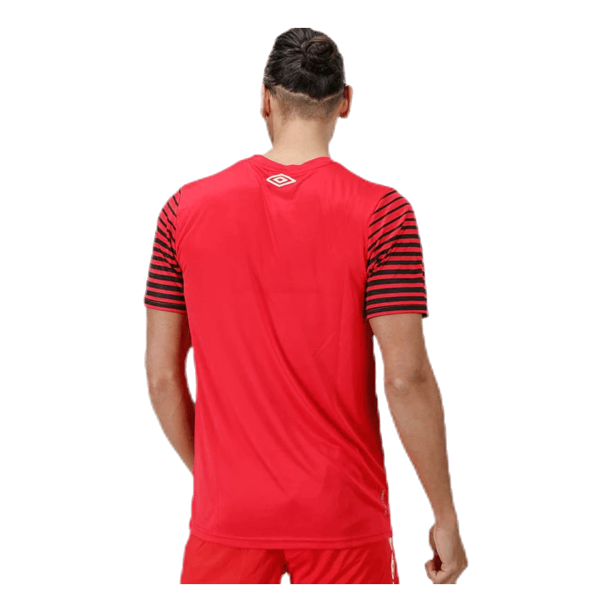 UMBRO Core Training Tee Red 5 UMBRO Core Training Tee Red - Image 3