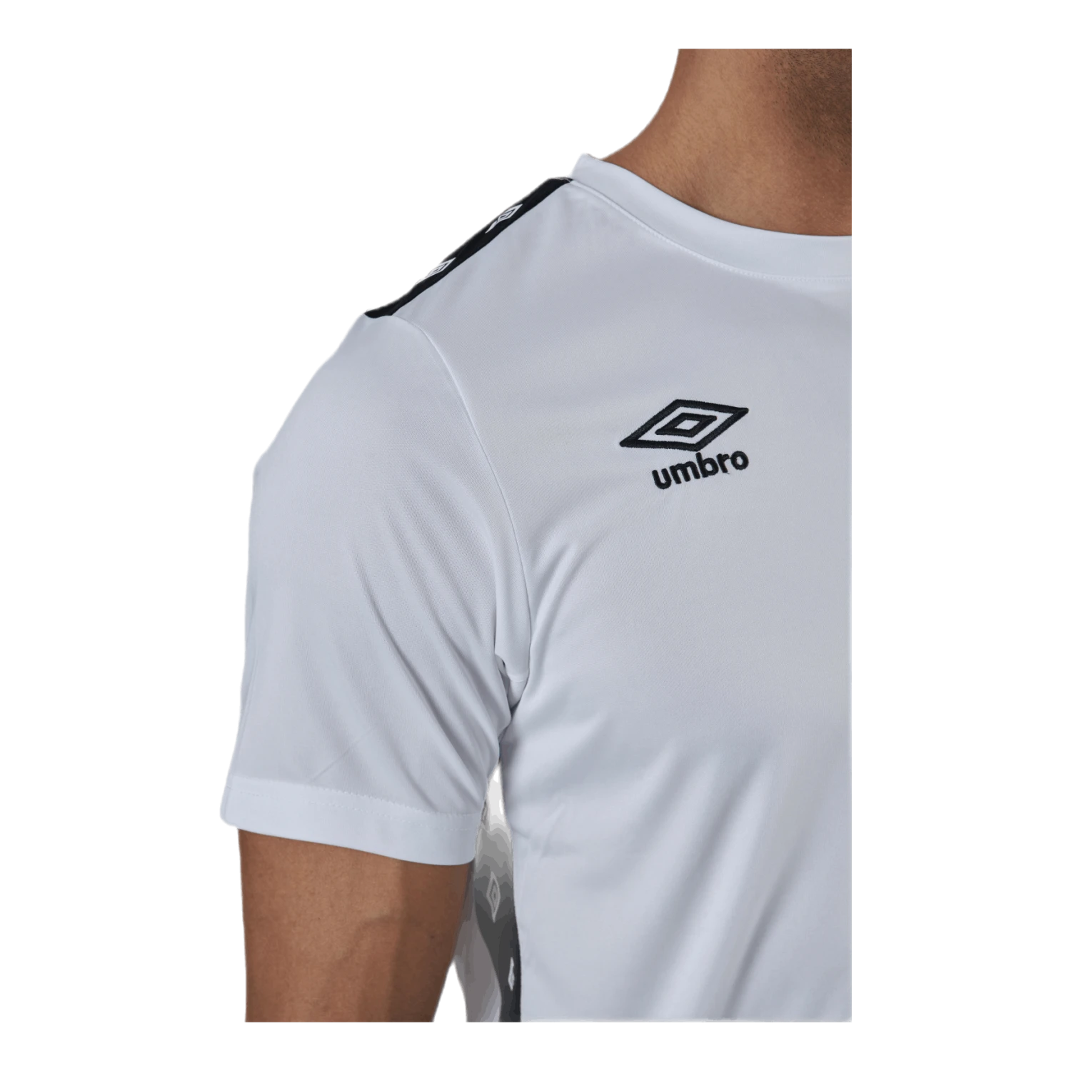 UMBRO UX Elite Training Tee White/Black 6 UMBRO UX Elite Training Tee White/Black - Image 4