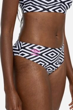 Umbro Printed Cropped Black Top And Bikini Set 11 Umbro Printed Cropped Black Top And Bikini Set -Sport Fashion C63208s4
