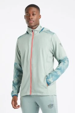 Umbro Pro Training Graphic Shower Jacket