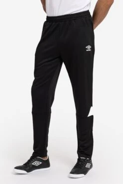 Umbro Total Training Black Tapered Joggers