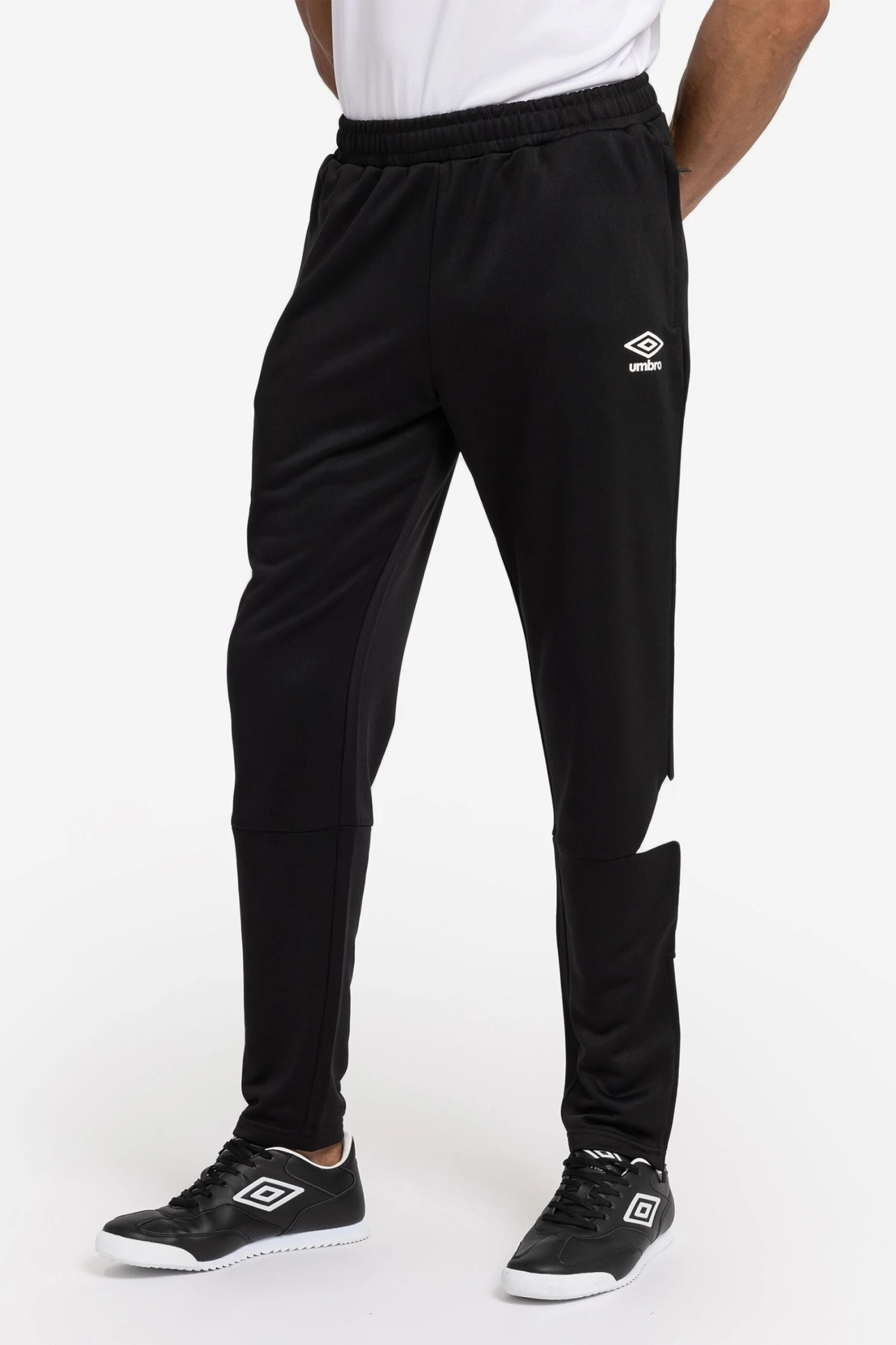 Umbro Total Training Black Tapered Joggers 3 Umbro Total Training Black Tapered Joggers
