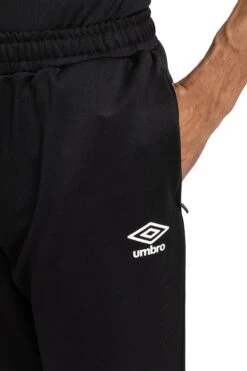 Umbro Total Training Black Tapered Joggers 12 Umbro Total Training Black Tapered Joggers -Sport Fashion U84778s4