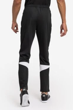 Umbro Total Training Black Knitted Tracksuit -Sport Fashion U84782s3