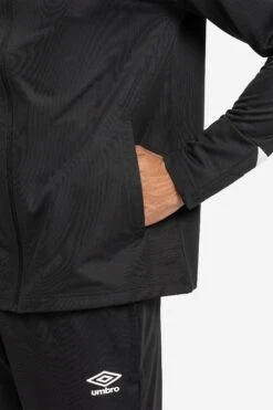 Umbro Total Training Black Knitted Tracksuit -Sport Fashion U84782s4